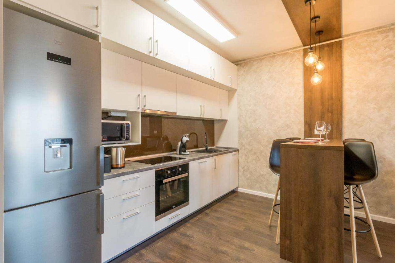 Modern Downtown Apartment Клуж-Напока Экстерьер фото