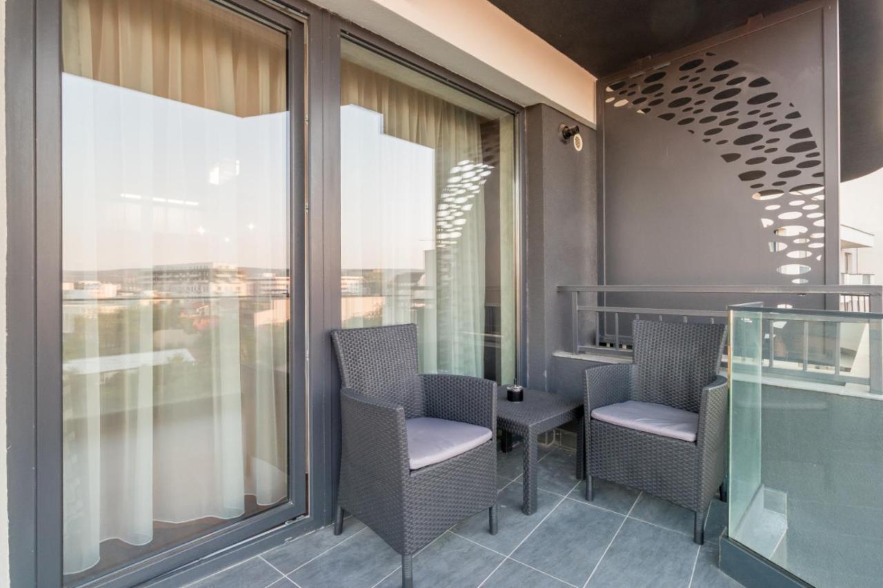 Modern Downtown Apartment Клуж-Напока Экстерьер фото